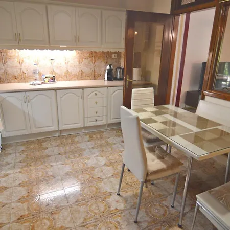 Alexandra Welcome Maxi Place Apartament