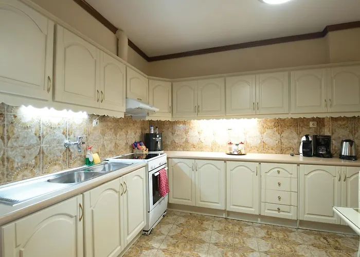 Alexandra Welcome Maxi Place Apartment